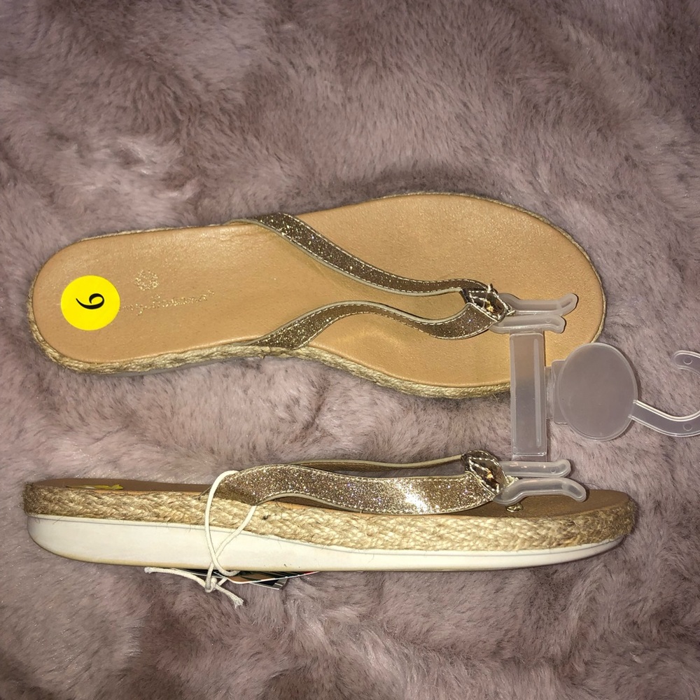 Tommy Bahama sandals size 9